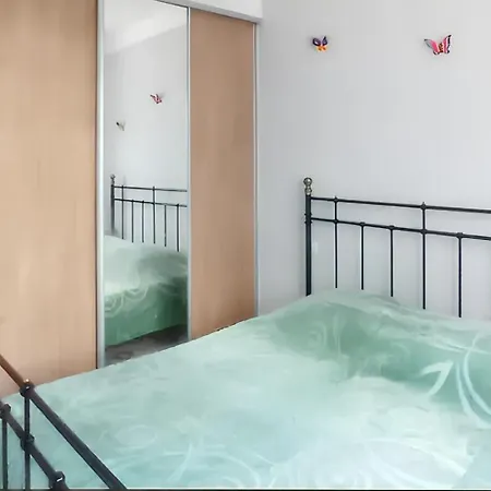 Maison Accueillante A Avec Jardin בית נופש *