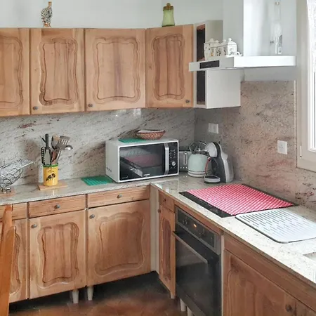 בית נופש Maison Accueillante A Avec Jardin